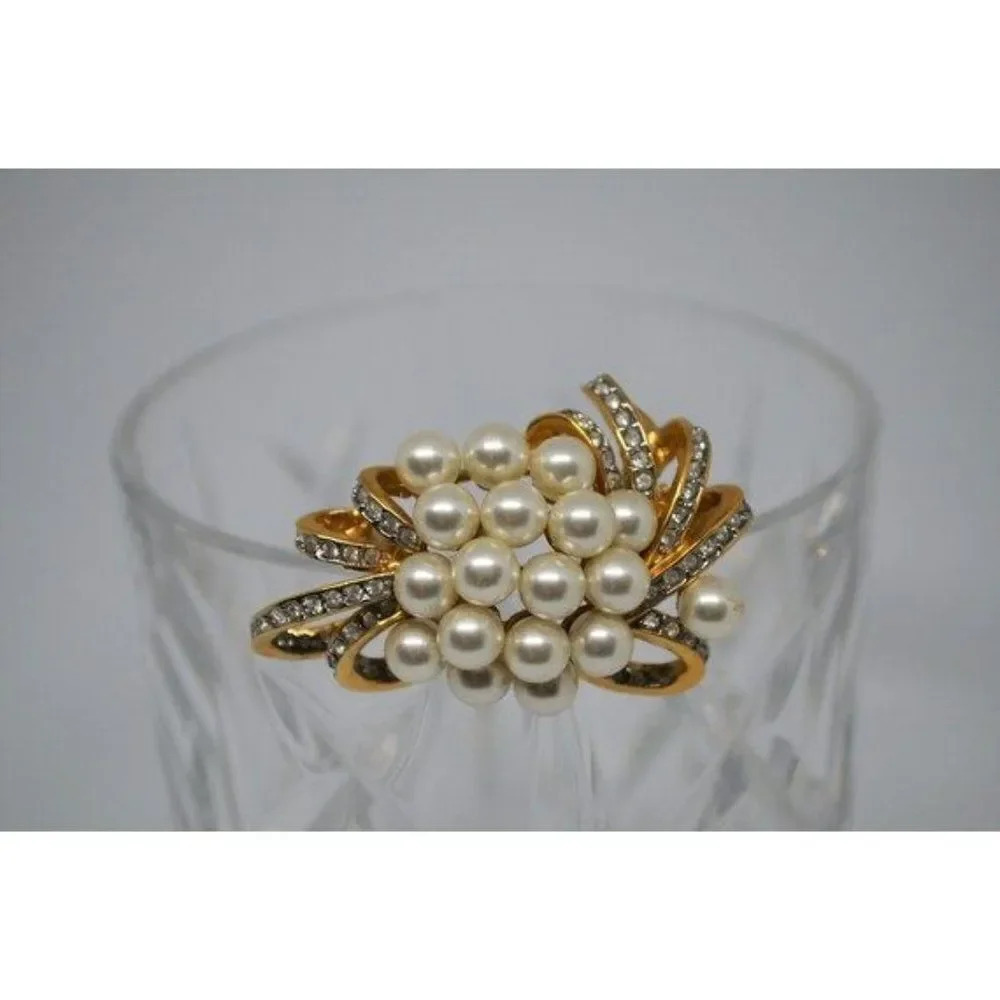 Faux Pearl Cluster  Brooch